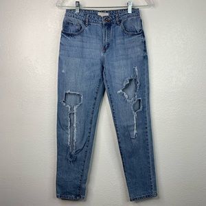 Forever 21 (girls) ripped jeans  Size: 13/14